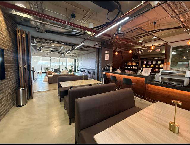 30M² SERVICED OFFICE TO LET IN ROSEBANK